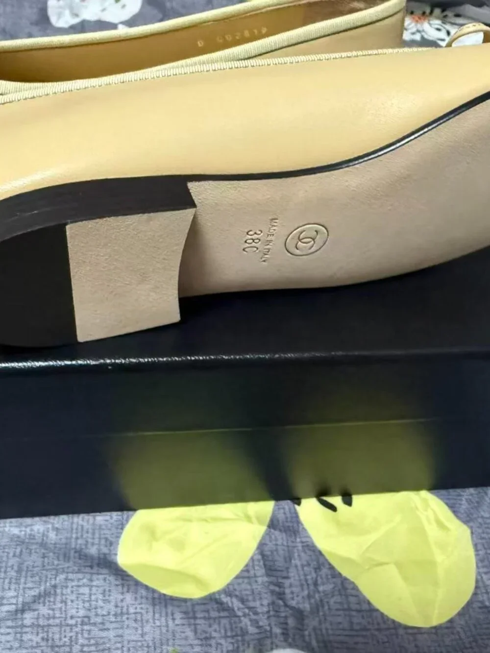 Womens CHANEL BALLET SHOES - Picture 2 of 6